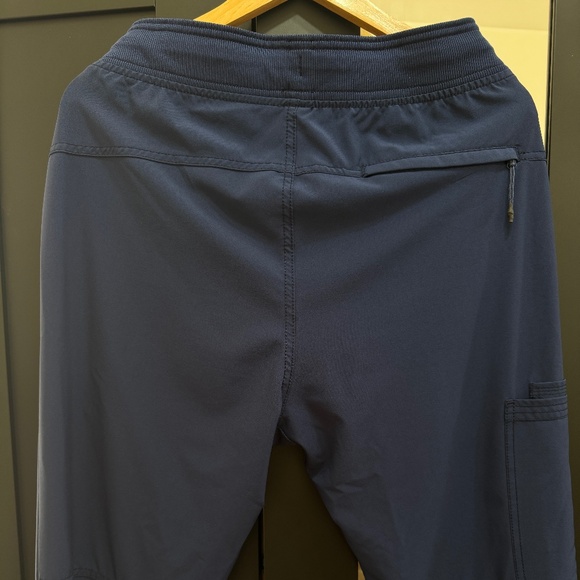 Cherokee Infinity Navy Scrub Top & Jogger Bottom Set - Picture 4 of 11